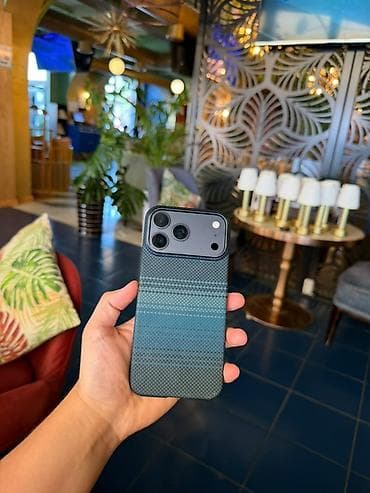 буушный айфон: IPhone 17 Pro Max, Б/у, 512 ГБ, Blue Titanium, 100 % — 1