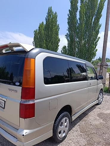 минивен: Honda Stepwgn: 2002 г., 2 л, Автомат, Бензин, Минивэн — 1