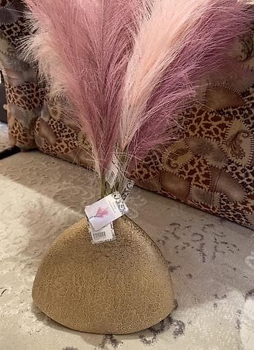 с кованную вазу цветами: Срочно !!!
Продаю 
Искутвенные цветы с вазой 
Цена 450 — 2