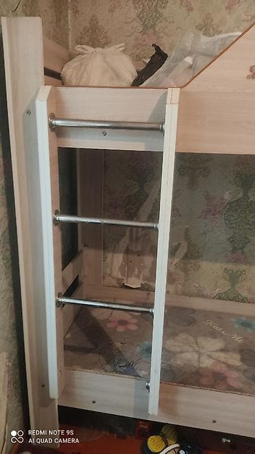 Дом и сад: Срочно продаю двухъярусную кровать,в отличном состоянии. мало — 5