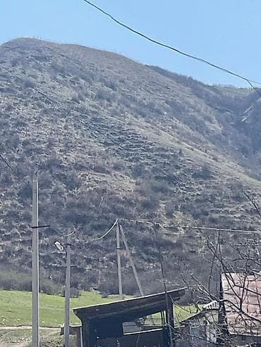 суточный дом в оше: Уй сатылат Бербулак айылы 8 сотых 2 комната времянкасы бар таза Аба — 3