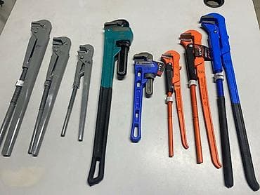 Разводные/газовые трубные ключи – набор разных типов и размеров от