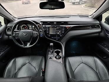 prius prim: Toyota Camry: 2020 г., Автомат, Гибрид, Седан — 8