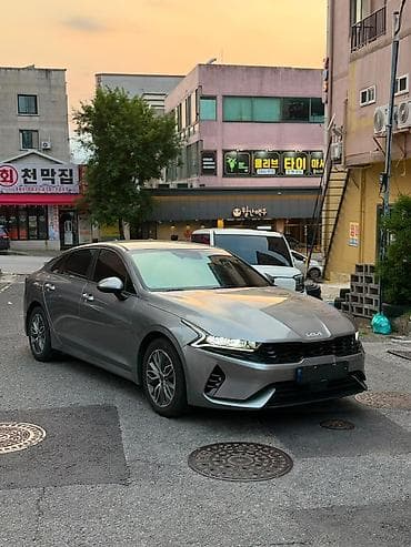 kia ev5: Kia K5: 2021 г., Седан — 1