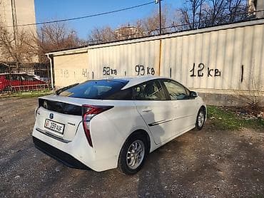 Унаа сатуу: Toyota Prius: 2017 г., 1.8 л, Автомат, Гибрид, Хетчбек — 2