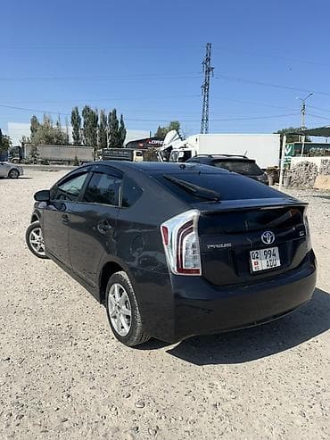 кемри 70: Toyota Prius: 2013 г., 1.8 л, Автомат, Гибрид, Хэтчбэк — 4