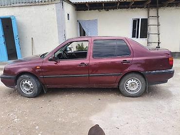 Транспорт: Volkswagen Vento: 1995 г., 1.8 л, Механика, Бензин, Седан — 4