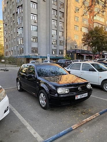Транспорт: Volkswagen Golf: 1999 г., 1.8 л, Механика, Бензин, Хэтчбэк — 1