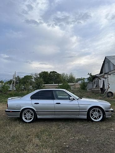 авто ру кыргызстан бишкек: BMW 5 series: 1993 г., 4.6 л, Кол менен иштөөчү, Бензин, Седан — 8