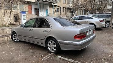 Транспорт: Mercedes-Benz E-Class: 2000 г., 3.2 л, Автомат, Бензин, Седан — 5