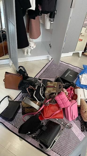 рубашку жен: Отдам даром бесплатно — 1