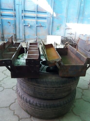 боксы для инструментов: Продаю железные ящики для инструментов и др мелочи двух- ярусные.цена — 4