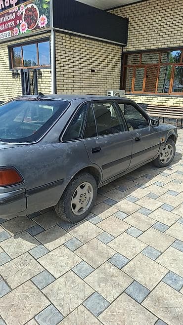 Toyota Corolla: 1990 г., Лифтбек — 1
