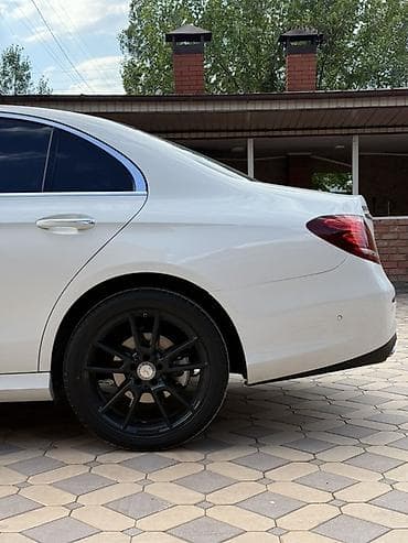 Mercedes-Benz E-Class: 2017 г., 2 л, Автомат, Бензин, Седан — 8