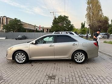 Toyota: Toyota Camry: 2014 г., 2.5 л, Вариатор, Гибрид, Седан — 4