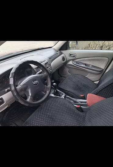 Nissan Almera: 2000 г., 1.5 л, Механика, Бензин, Хэтчбэк — 6