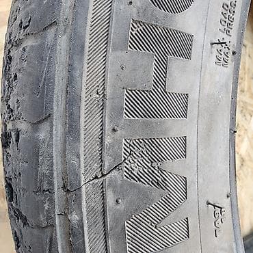 maje: Шины 235 / 45 / R 18, Всесезонная, Легковые, Kumho — 4