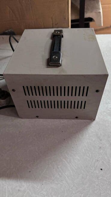 Микрофондор: Lator
Выпрямитель для японских усилителей. 
220 - 110 — 3