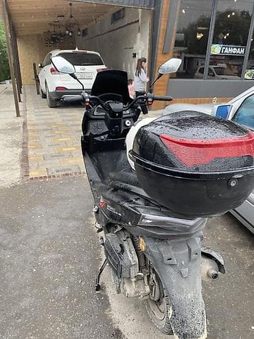 петля на спринтер: Скутер SYC (модель из серии Touring/City) - Кузов с высоким ветровым — 3