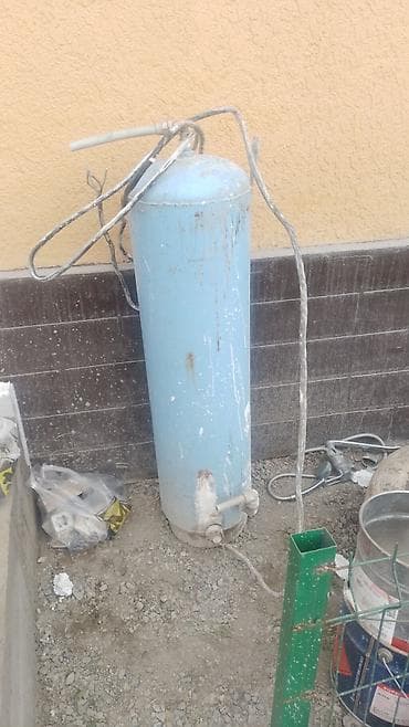 неликвид алабыз: Вертикальный электрический водонагреватель (бойлер) цилиндрической — 1