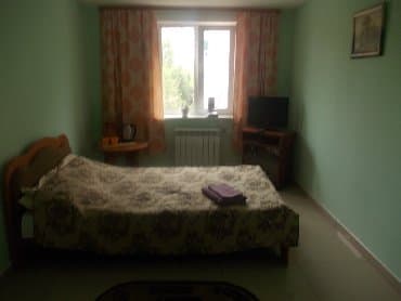 12 м², Эмереги менен