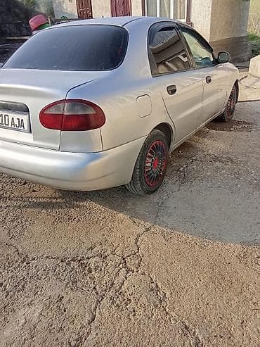 панель на жигули: Daewoo Lanos: 1997 г., Седан — 4