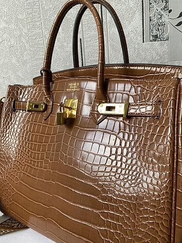винтажное: Женская сумка-тоут в стиле классической Birkin, крупного формата. - — 10