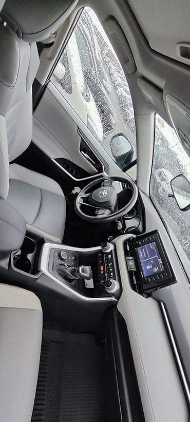 key: Toyota RAV4: 2020 г., 2.5 л, Гибрид, Кроссовер — 6