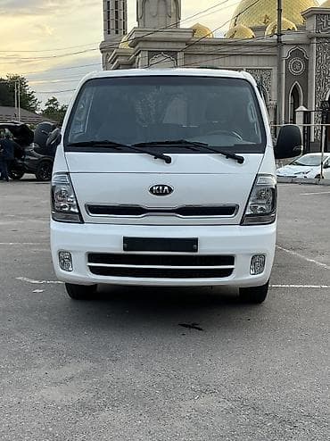 mazda bongo: Kia BONGO: 2020 г., 2.4 л, Механика, Газ, Фургон — 2