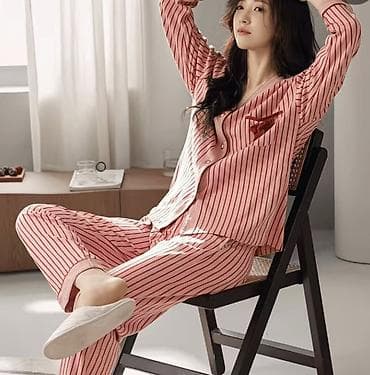 пижама женская: Женская пижама в полоску, 2 предмета: - Рубашка на пуговицах с — 1