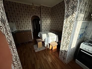 продаю квартиру 4 микрорайон: 3 комнаты, 72 м², 105 серия, 3 этаж, Косметический ремонт — 5