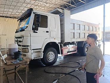 авто краны: Самосвал HOWO Sinotruk 6x4 - Колесная формула: 6x4 - Кабина — 4