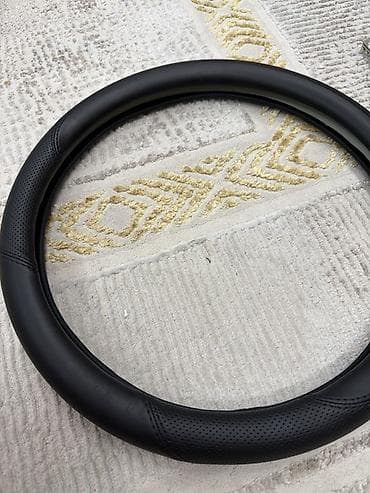 накидки на руль: Экокожа Чехол на руль, цвет - Черный, Новый — 1