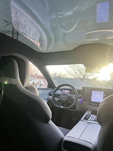 хорошая музыка в машину скачать: Электромобиль Xiaomi SU7 (лифтбек) - Кузов: 5‑дверный — 8