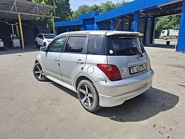 Продажа авто: Toyota Ist: 2004 г., 1.5 л, Автомат, Бензин, Хэтчбэк — 4
