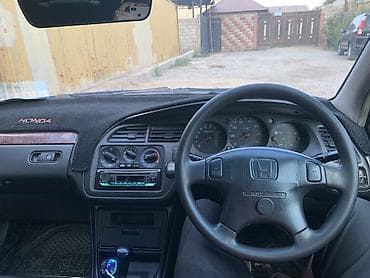 на акорд: Honda Accord: 2001 г., 1.8 л, Автомат, Бензин, Седан — 5