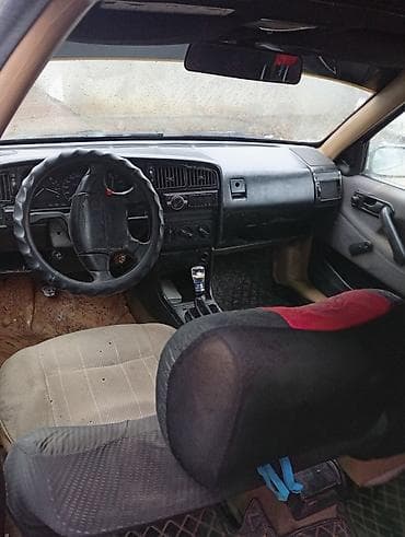 чехол на пассат б3: Volkswagen Passat: 1988 г., 1.8 л, Механика, Бензин, Седан — 4