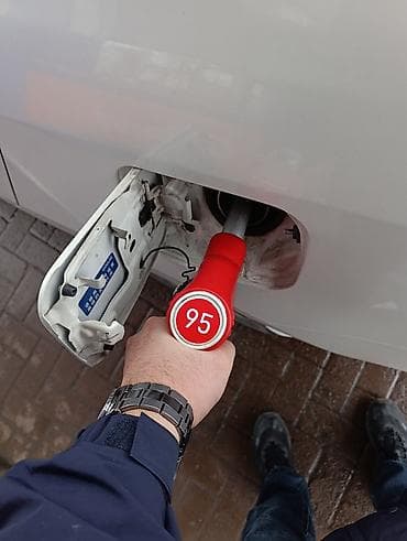 тойота ливин: Toyota Levin: 2018 г., 1.8 л, Вариатор, Гибрид, Седан — 9