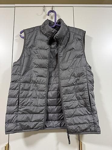 soft shell: 1 фото ) жилетка юникло сост отлично размер М-Л -600с 2 фото) Жилетка — 1