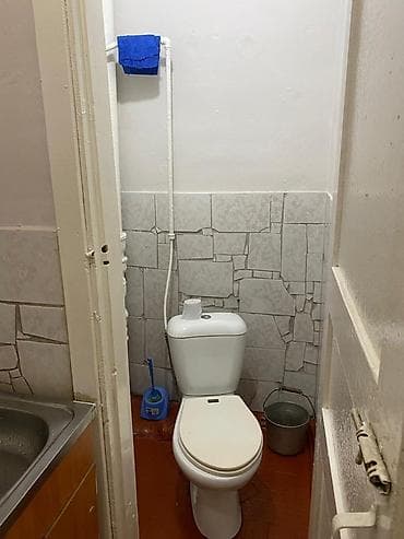 слаю комнату: 1 комната, С мебелью частично — 4