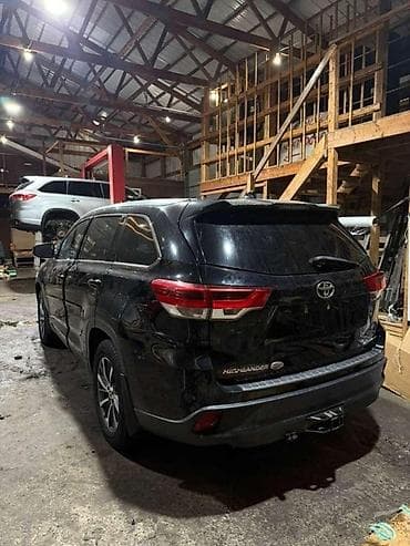 highlander 2012: Крышка багажника Toyota Highlander - Марка/модель: Toyota Highlander — 5