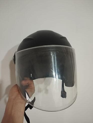 Велоаксессуары: Зимние варежки-муфты на руль + велосипедный шлем Муфты на руль: - — 3