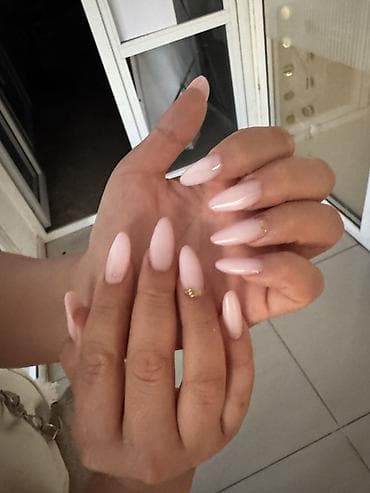 миндом: 💅 Маникюр с покрытием — 300 сом ✨ Наращивание ногтей — 500 сом — 1