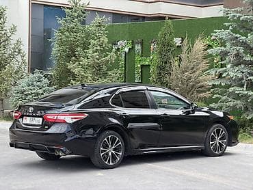 Транспорт: Toyota Camry: 2019 г., 2.5 л, Автомат, Бензин, Седан — 5