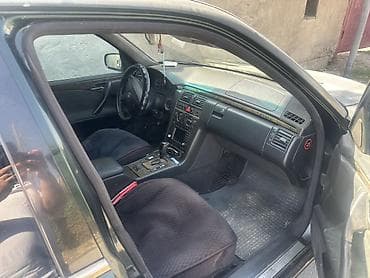 mb 220: Mercedes-Benz E-Class: 2000 г., 3.2 л, Автомат, Дизель, Седан — 6