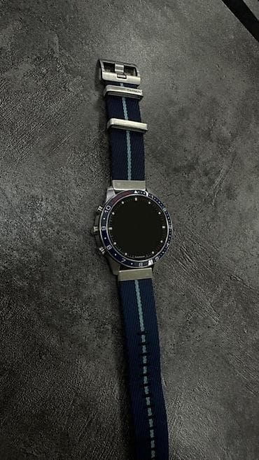 Garmin: Смарт-часы Garmin (серия MARQ/подобная) с синим безелем и тканевым — 3