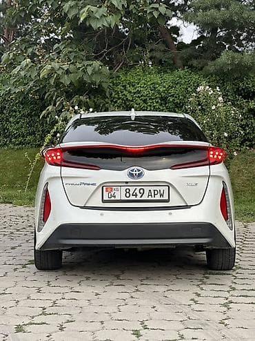 Унаа: Toyota Prius: 2017 г., 1.8 л, Автомат, Гибрид, Лифтбек — 6