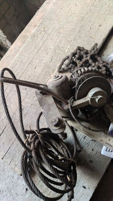 микра: Продаю недорого ручной грузоподьемник/тельфер, (2шт), СССР, прошу за — 9