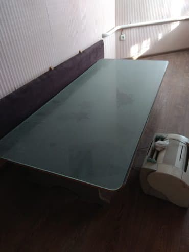 столы для кафе недорого: Продаю все для кафе: деревянные скамейки 12 шт, цена 4000 сом за 1 — 2