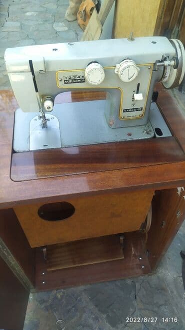 щивений машина: Продаю бытовую швейную машину "Чайка 3", производство СССР, с — 5